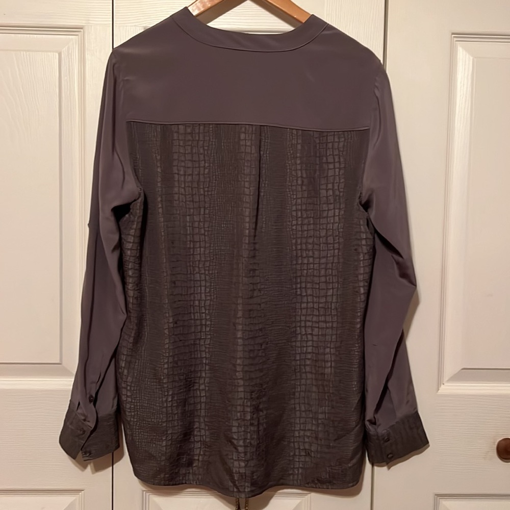 Gray blouse - Picture 2 of 2